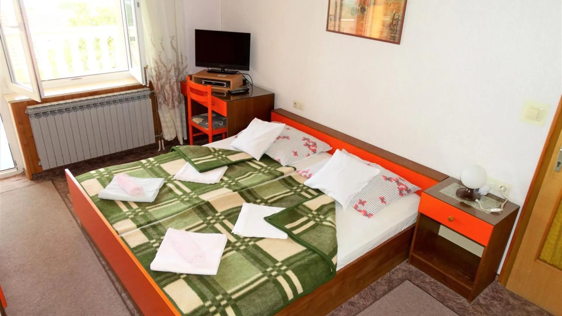 Apartmani Crikvenica 31062 - Vitomir